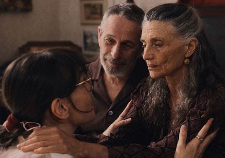 Polvo Serán – Polvere di stelle di Carlos Marqués-Marcet