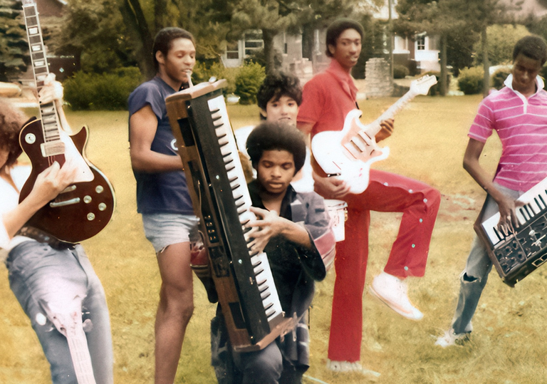 Move Ya Body: The Birth of House di Elegance Bratton